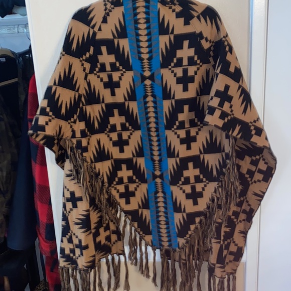 Pendleton shawl - Picture 2 of 3